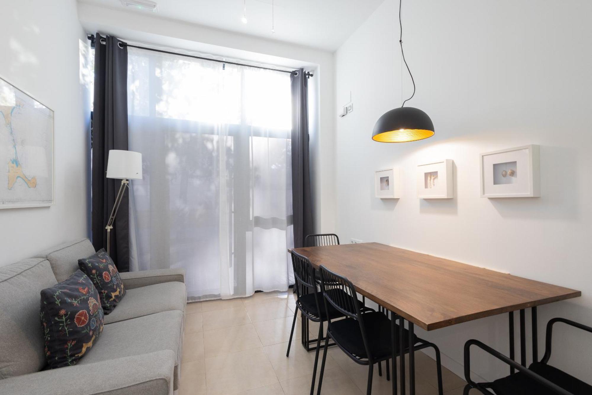 Florit Flats - The Pitiusas Rooms Valencia Bagian luar foto