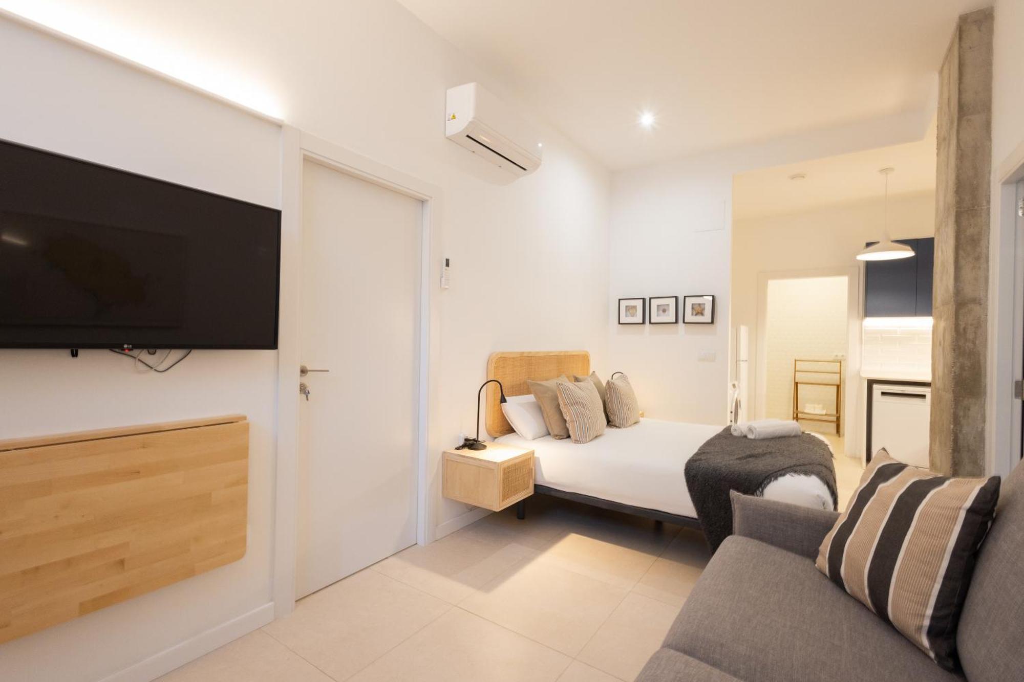 Florit Flats - The Pitiusas Rooms Valencia Bagian luar foto
